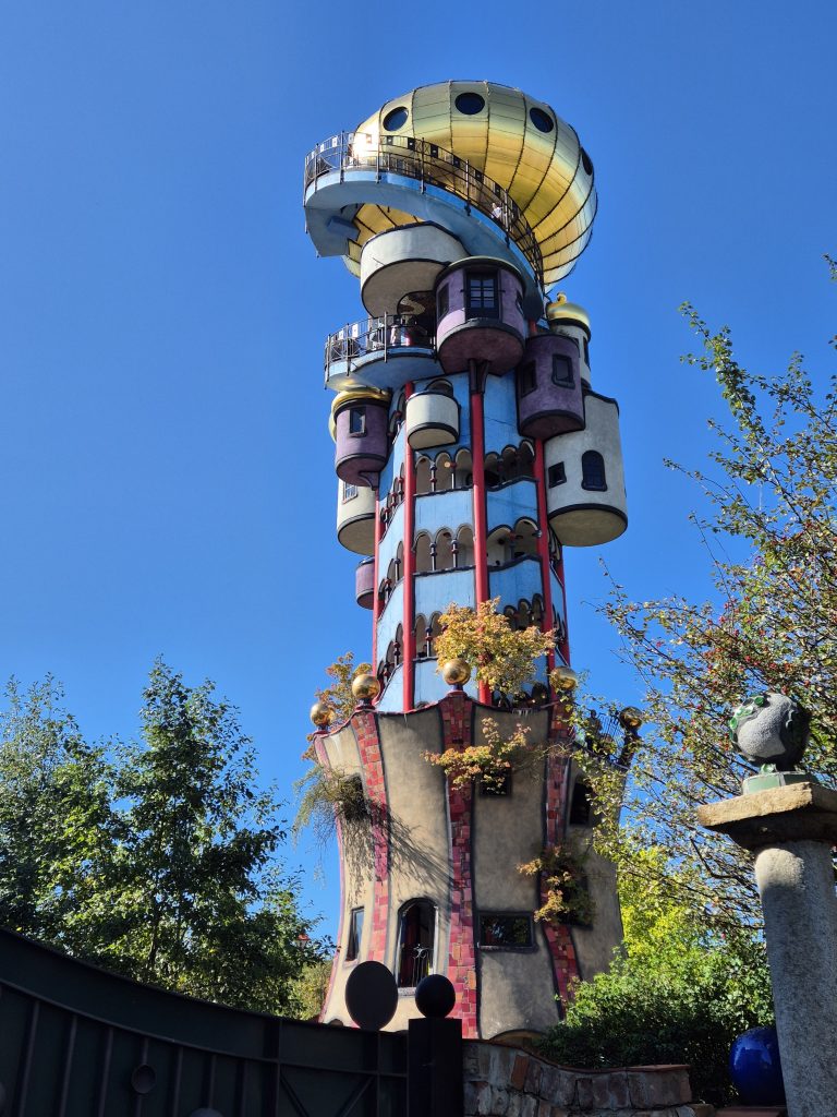 Kloster_Weltenburg (1) Der Kuchlbauerturm